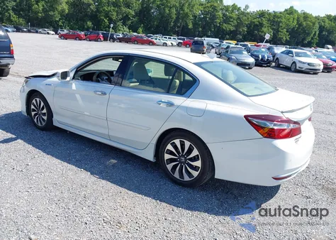 2017 Honda Accord Touring Hybrid z USA, uszkodzony, nr VIN JHMCR6F75HC025141